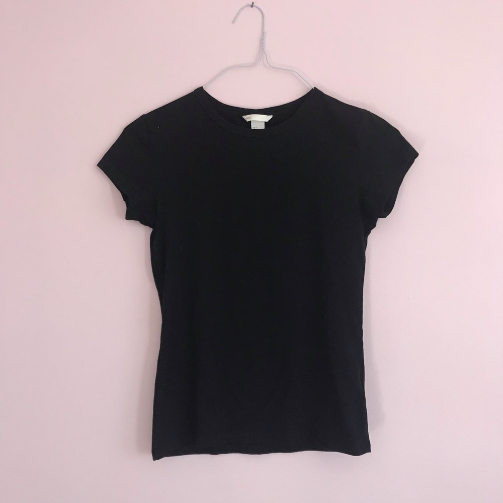 H & M basic black tee